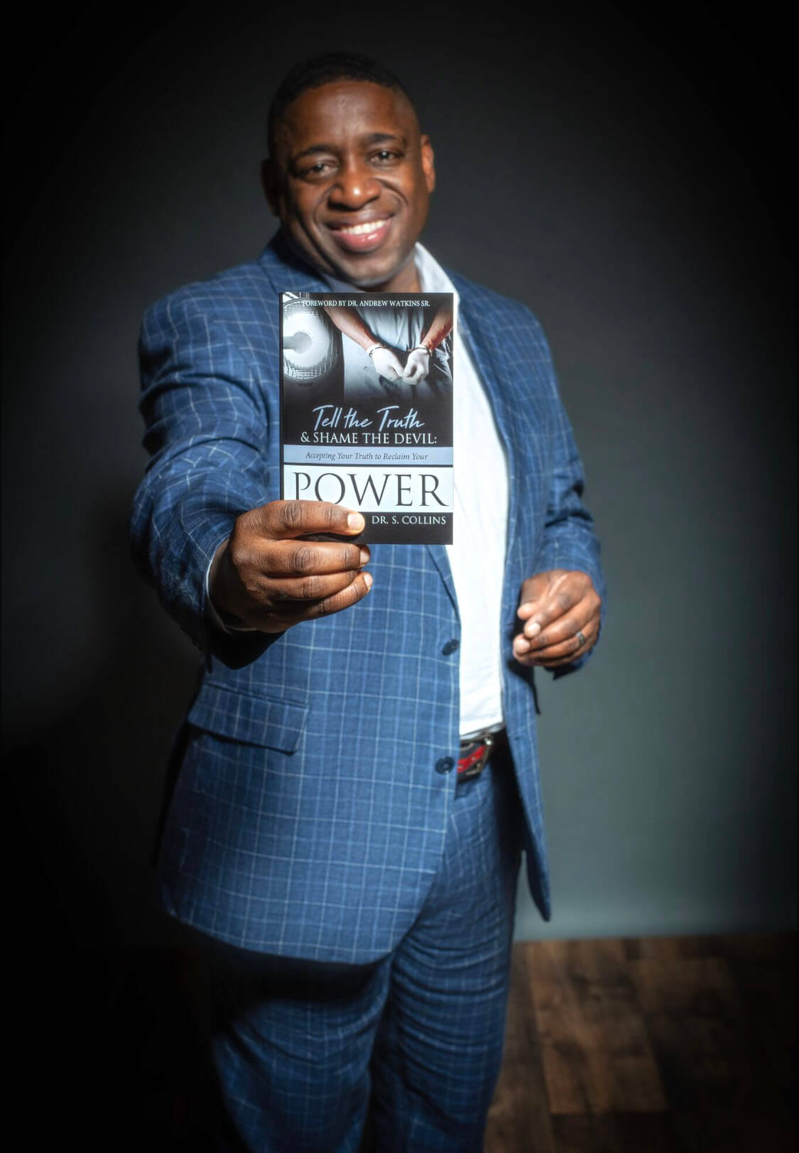 About Dr. Collins Holistic Dentist in Manvel Call 8328027879